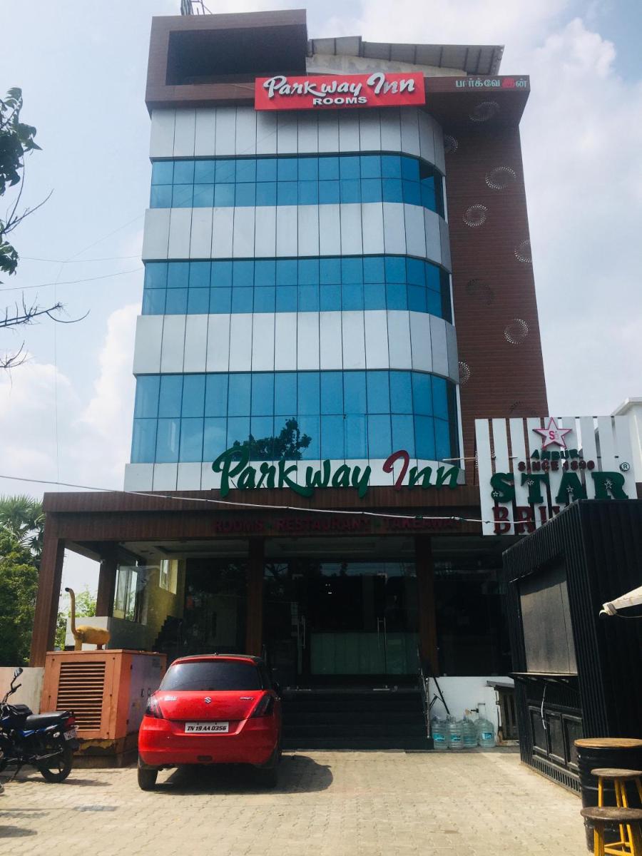 Hotel ParkwayInn - Housity