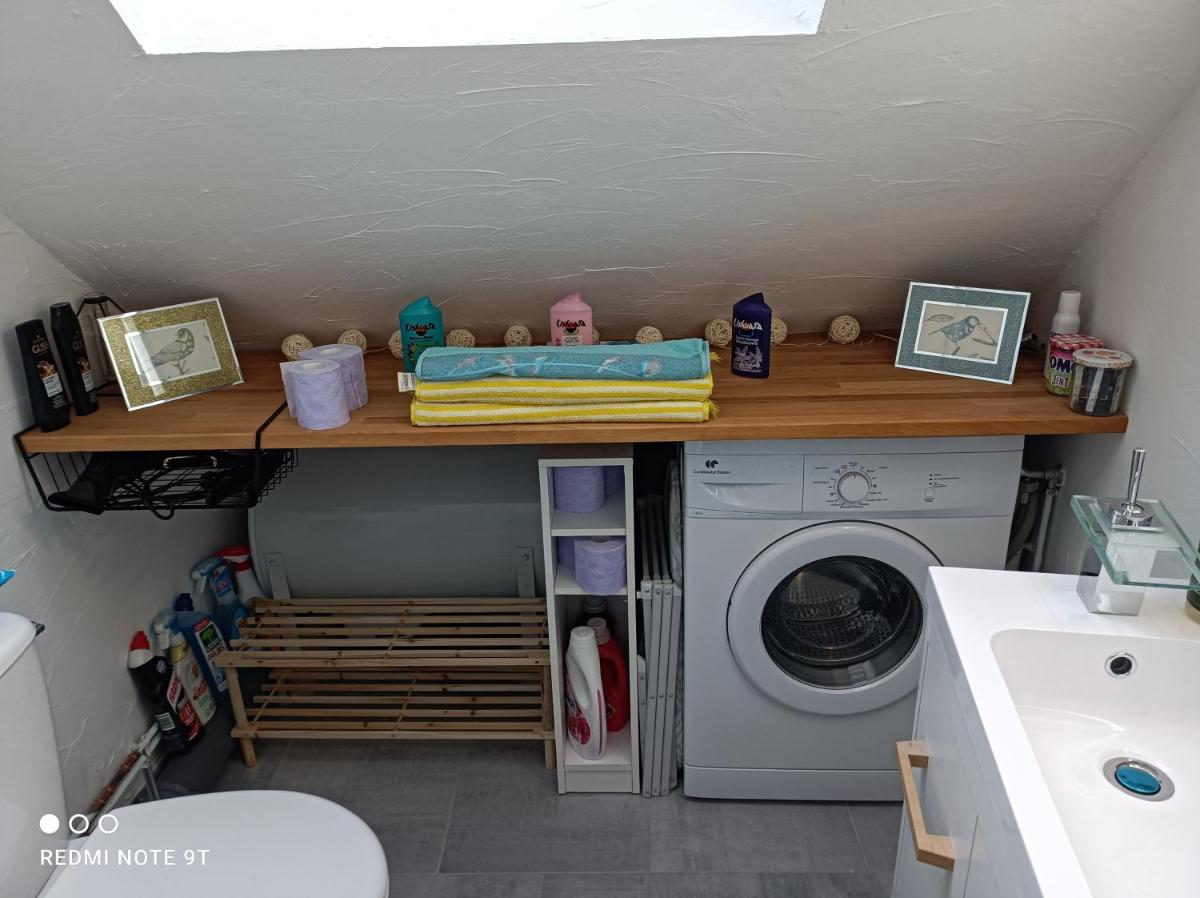 Suitetrails - Très beau studio Climatisation, Trois Etoiles, WiFi, Vélos en option, Parking Privé Jardin