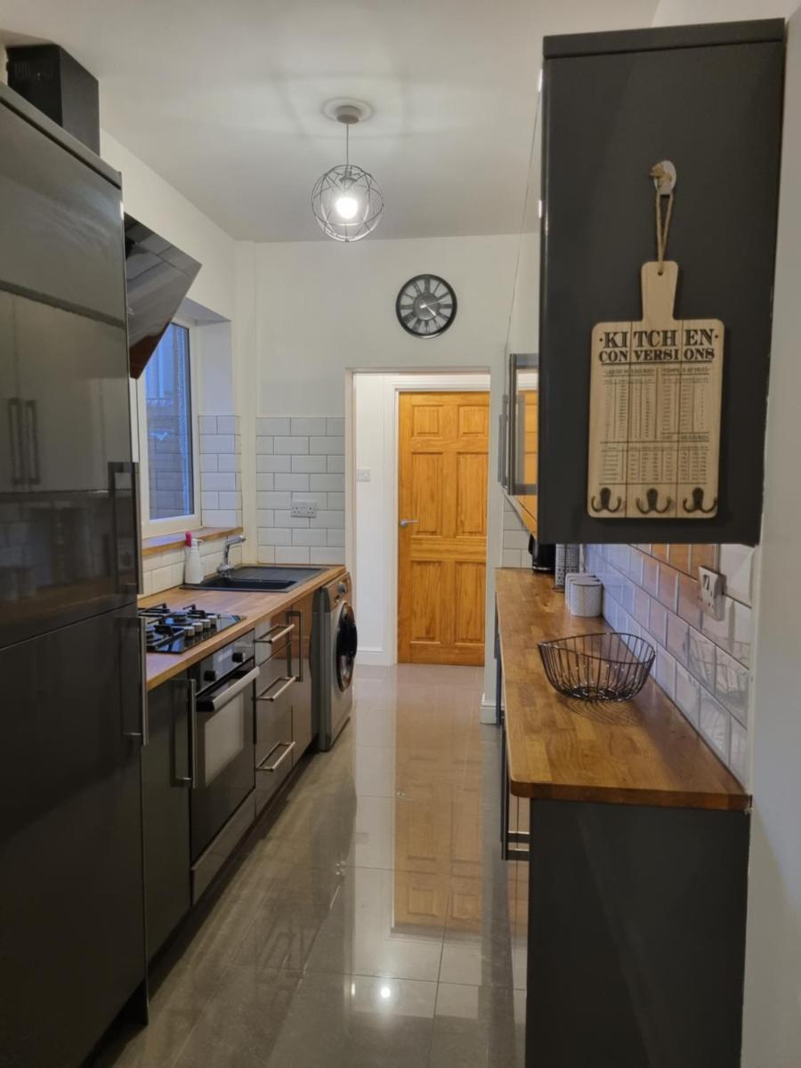 Spacious and Modern Town House close to The Lake District - Housity