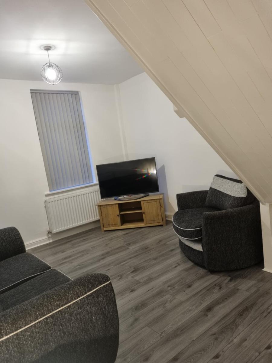 Spacious and Modern Town House close to The Lake District - Housity