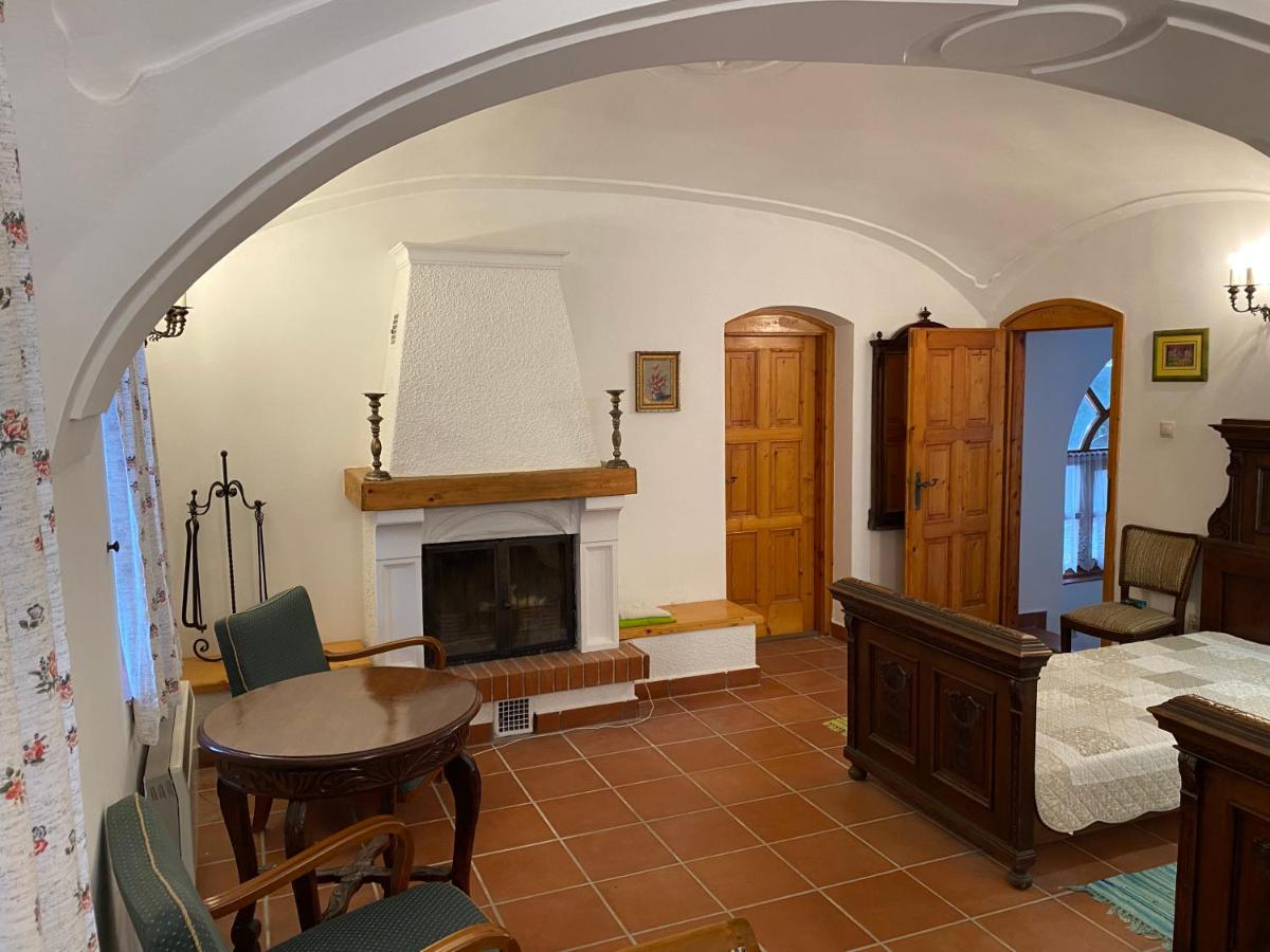 Öregház 1839 - Housity