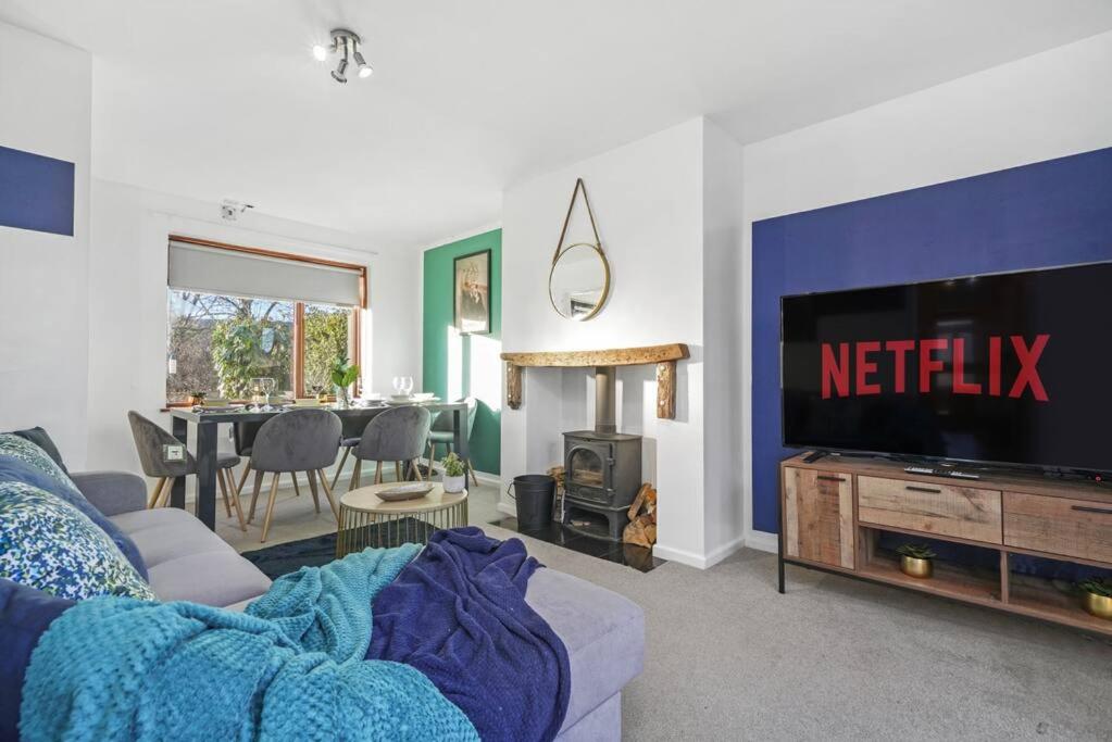 Stunning Rugby Gem - Football Table - Housity