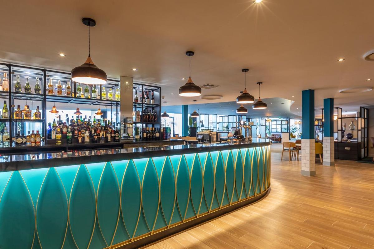 Holiday Inn Oxford, an IHG Hotel - Housity