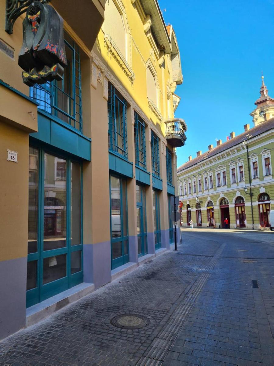 City Center Apartmanház - Housity