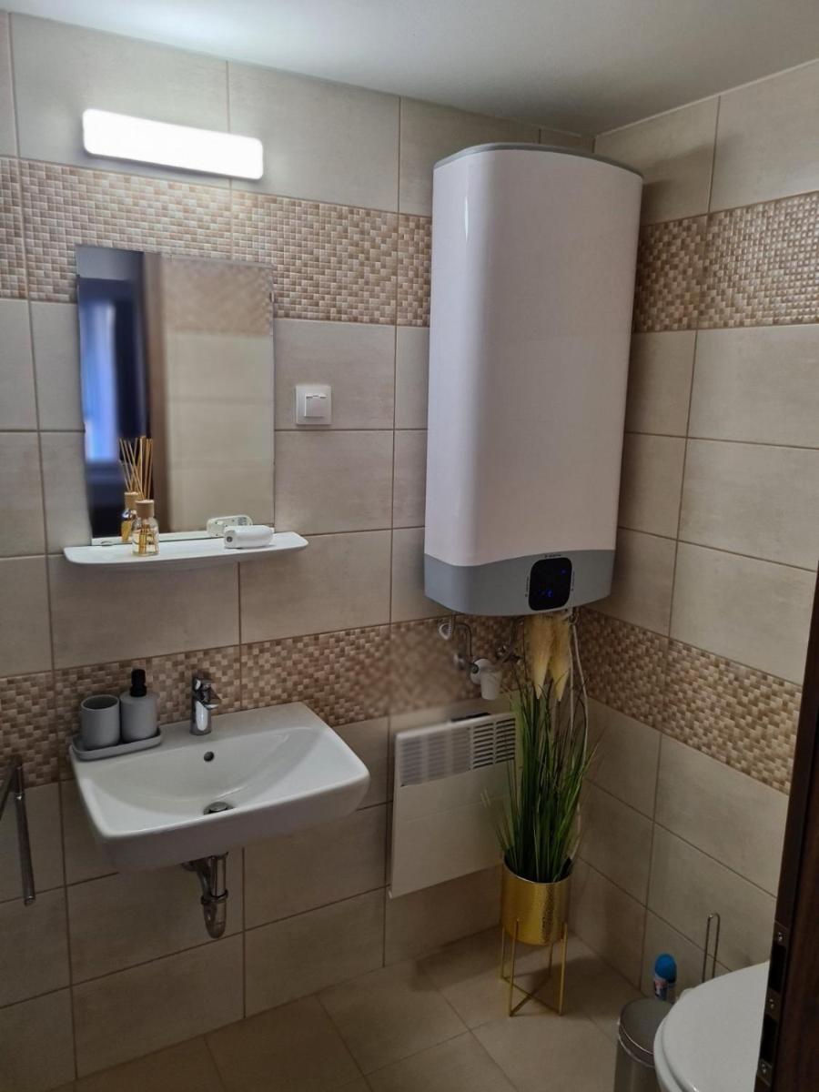 City Center Apartmanház - Housity