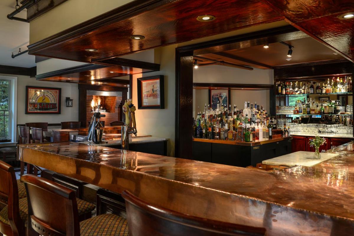 Copper Beech Inn - Housity