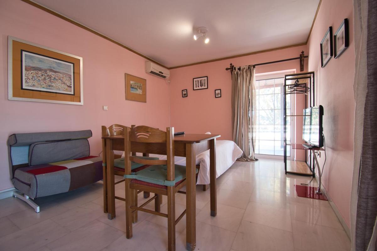 Suitetrails - Tiny Studio Marousi area