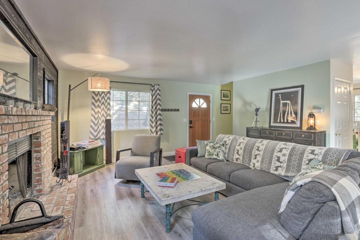 Cozy Cabin about 3 Mi to Lake Arrowhead Village! - Housity