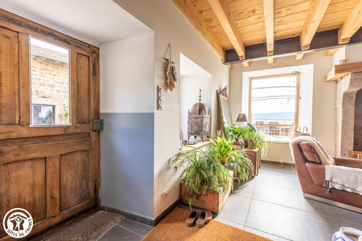 la source d'en haut - Housity