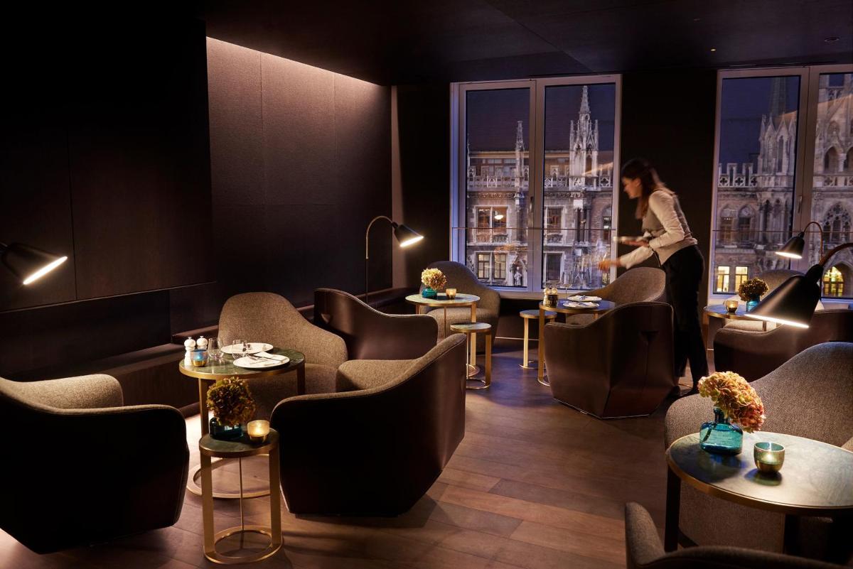 Ein Sitzbereich in der Unterkunft BEYOND by Geisel Ein Sitzbereich in der Unterkunft BEYOND by Geisel