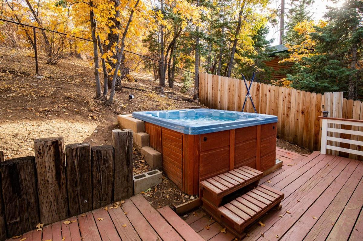 La Cabana at Big Bear 1895 by Big Bear Vacations - Housity
