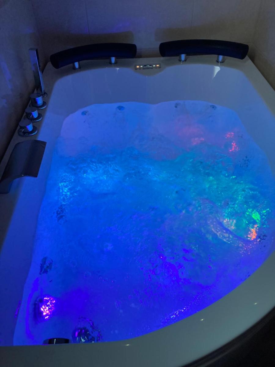 B&B LA REGGIA DI RIHANNA spa - Housity