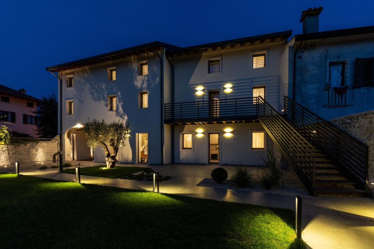 Suitetrails - Portone180 Guest House