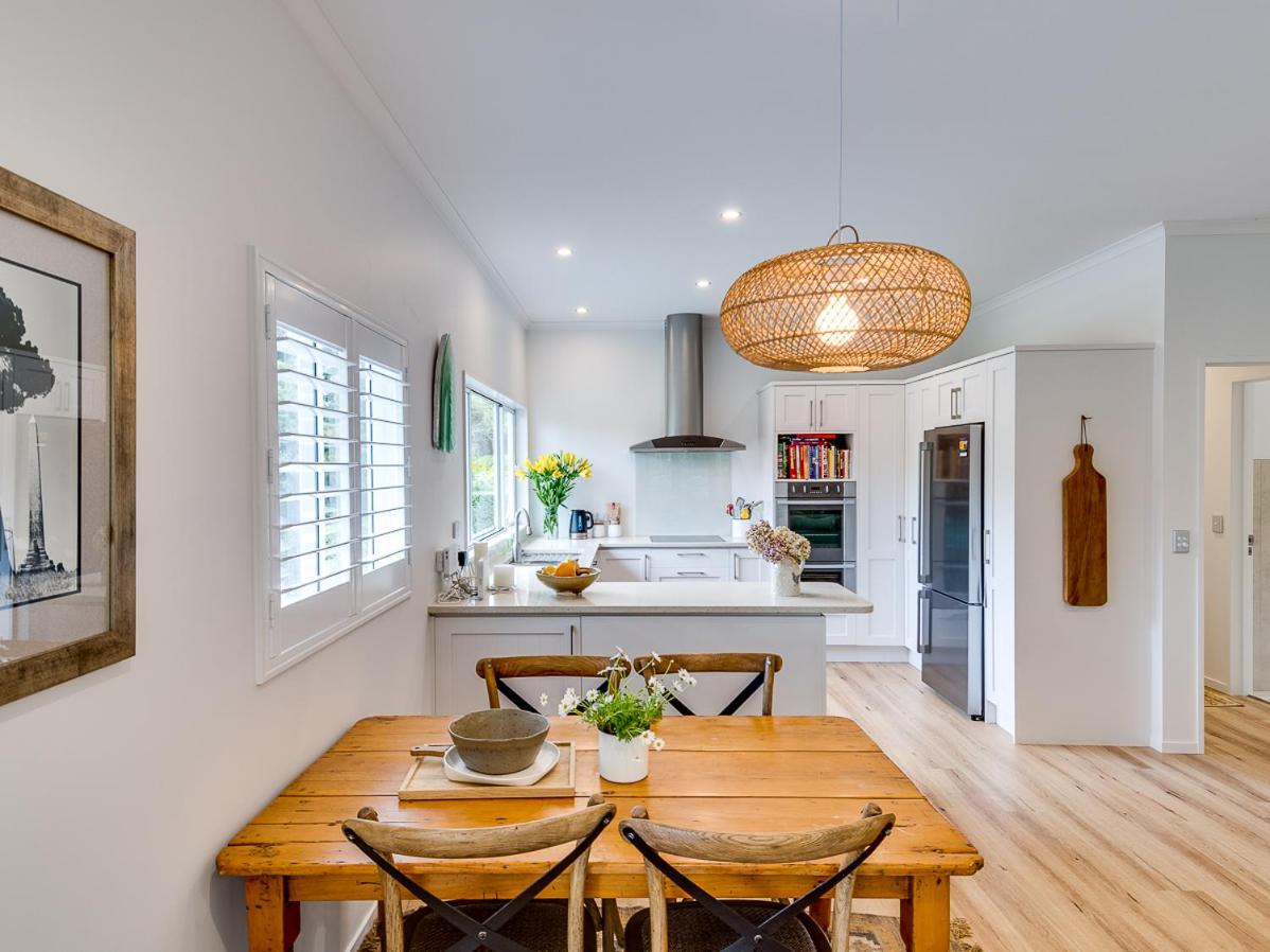 Ata Noho - Havelock North Holiday Home - Housity