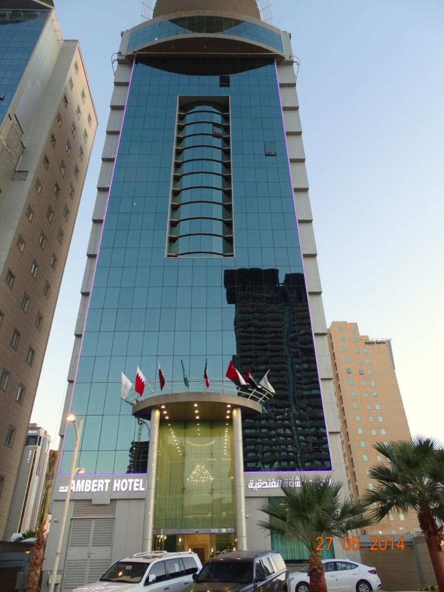 Lambert Hotel - Housity