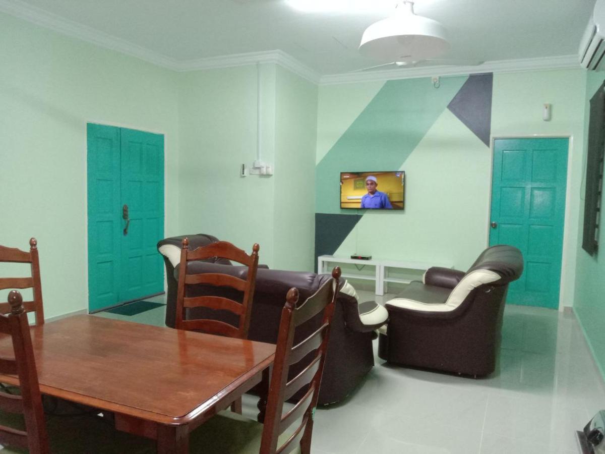 D'Merbok Homestay - Housity