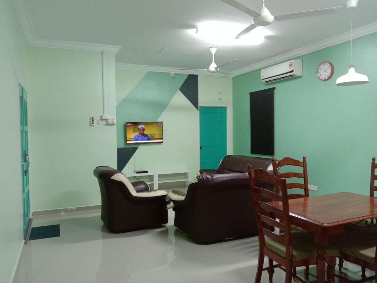 D'Merbok Homestay - Housity