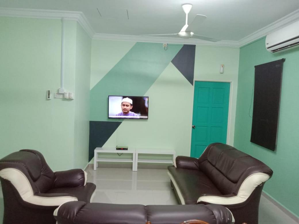 D'Merbok Homestay - Housity