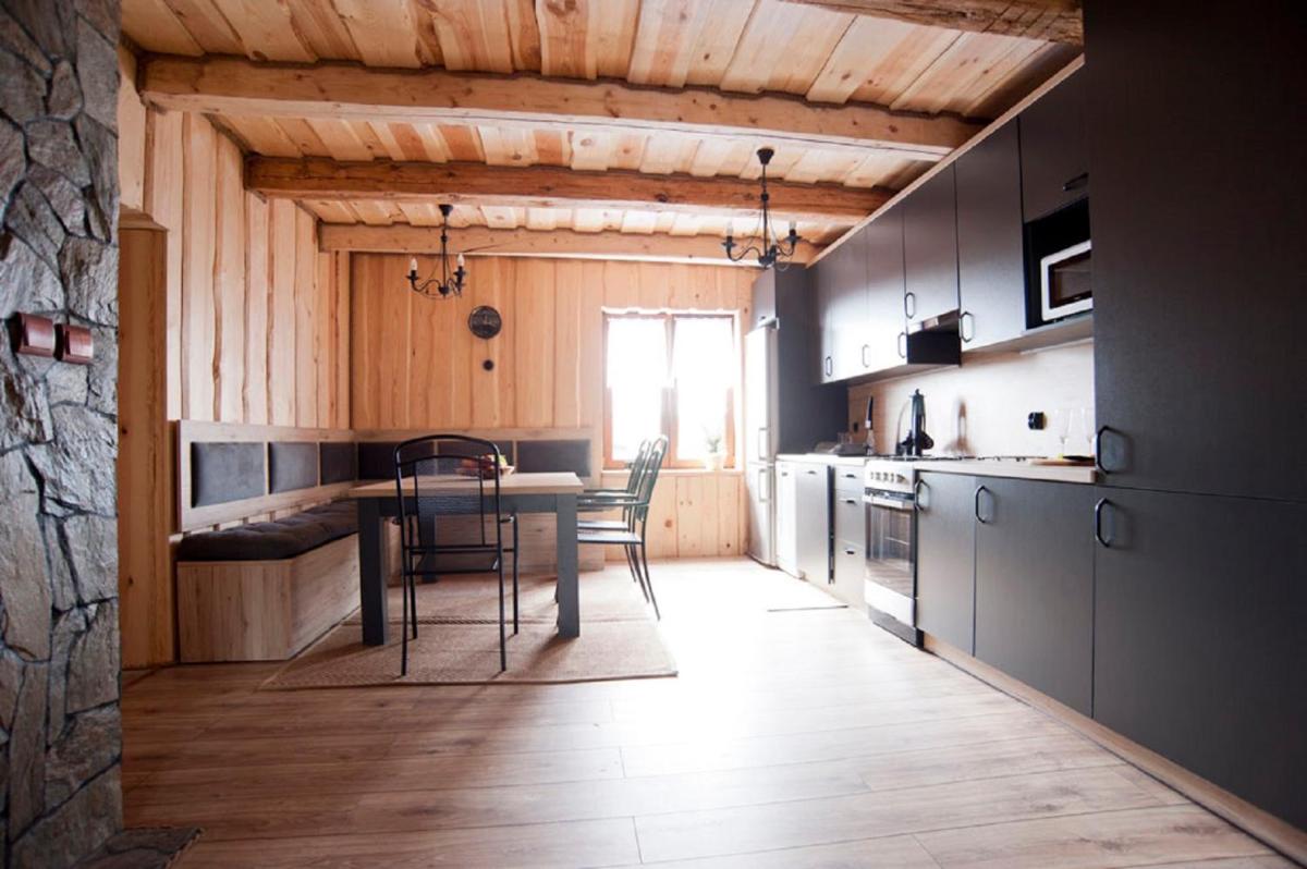 Dadajowa Osada - Dadaj - Housity