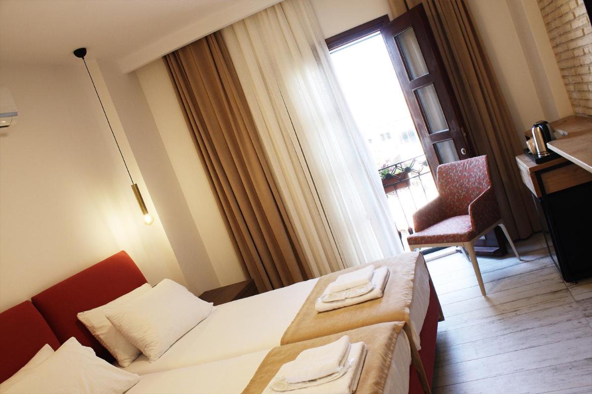 Pintura Urla Hotel - Housity