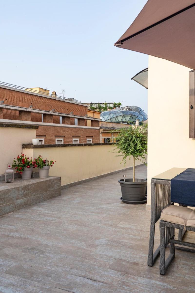 AG Spanish Steps Terrace - Housity
