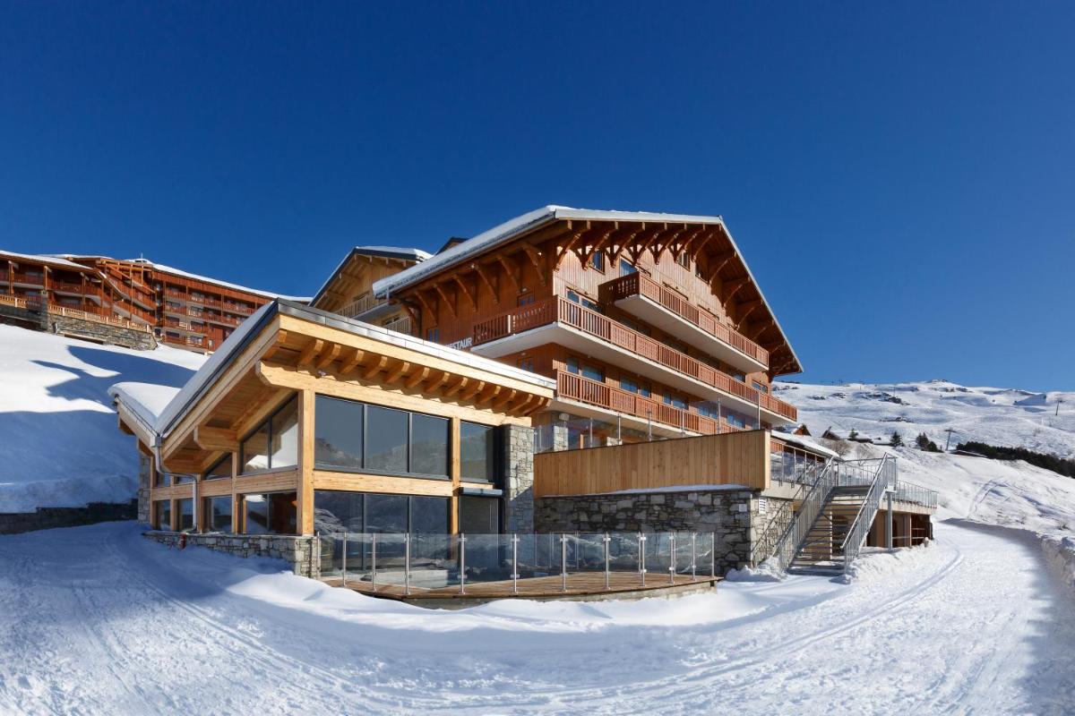 Vue générale sur la montagne ou vue sur la montagne depuis l'hôtel