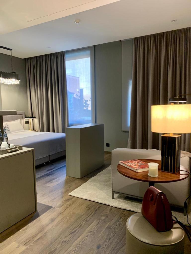 Uma cama ou camas num quarto em DS Hotel Lusopark