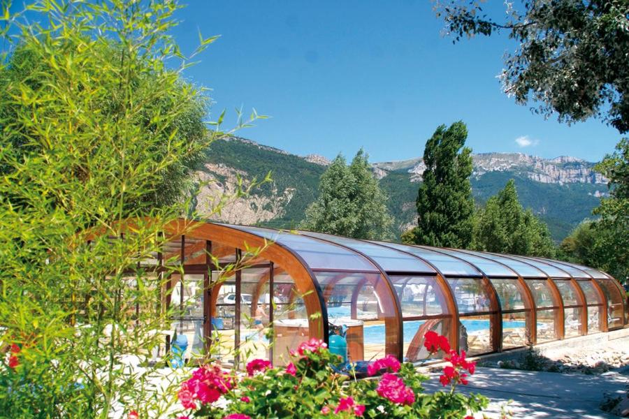 Camping Le Lac Bleu - Housity