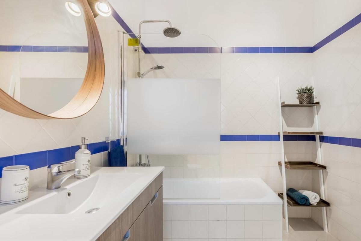 Rustic City View Apartments in Baixa by River Tagus - Hizvo