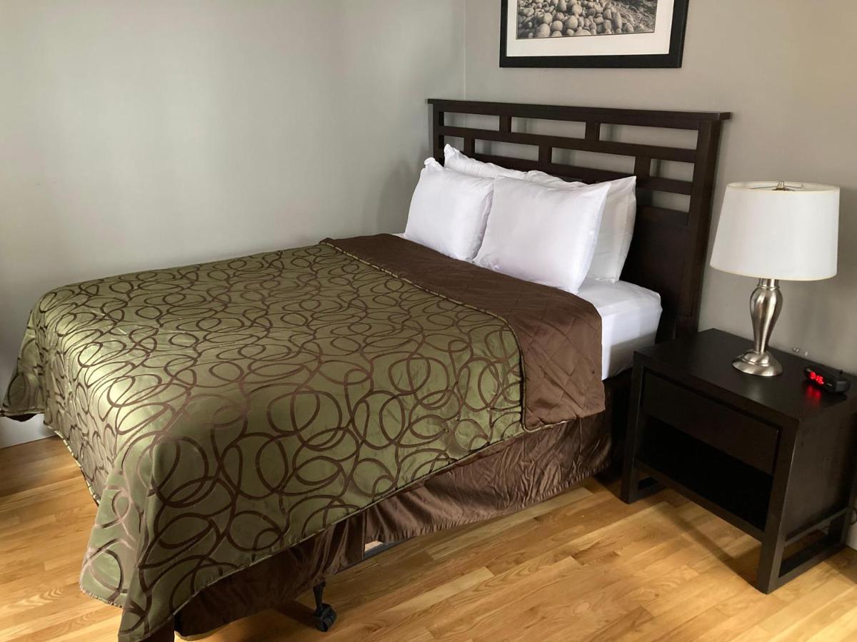 Near State House Park Apartments 30 Day Stays - Housity