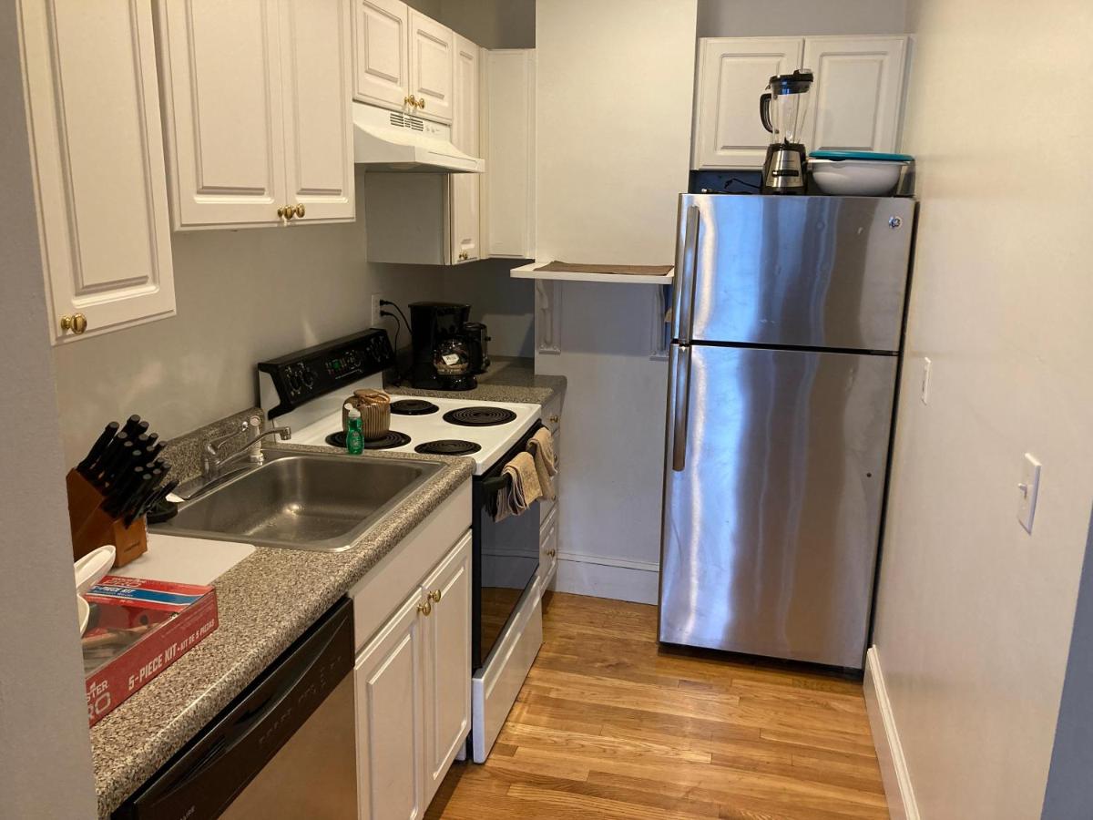 Near State House Park Apartments 30 Day Stays - Housity
