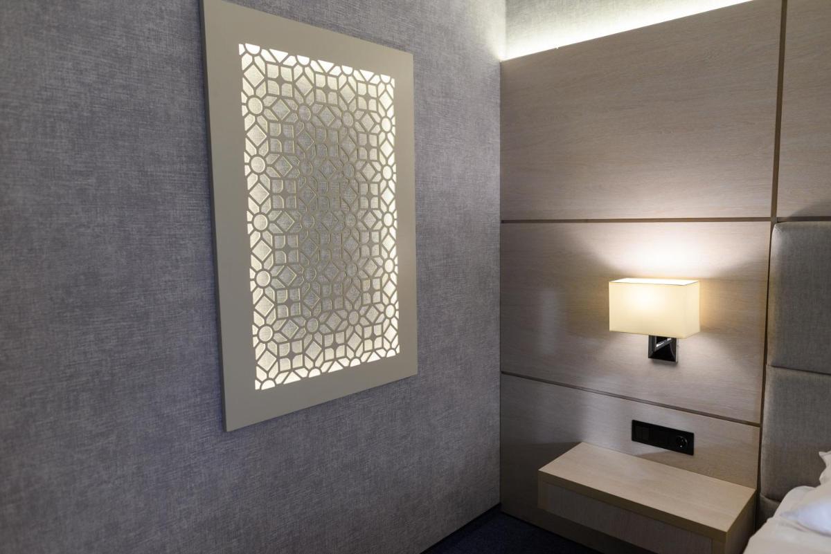 Hotel Zefir - Housity