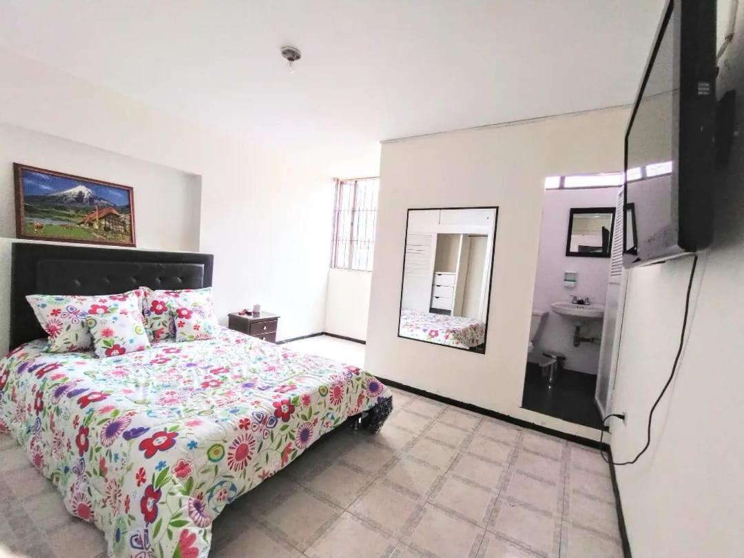 CASA HOTEL MODELIA REAL - Housity