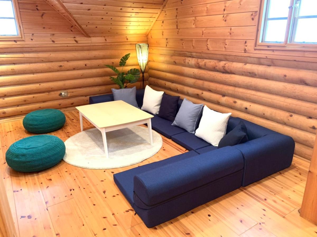 Awaji Large Log house in Goshiki 2 - Housity
