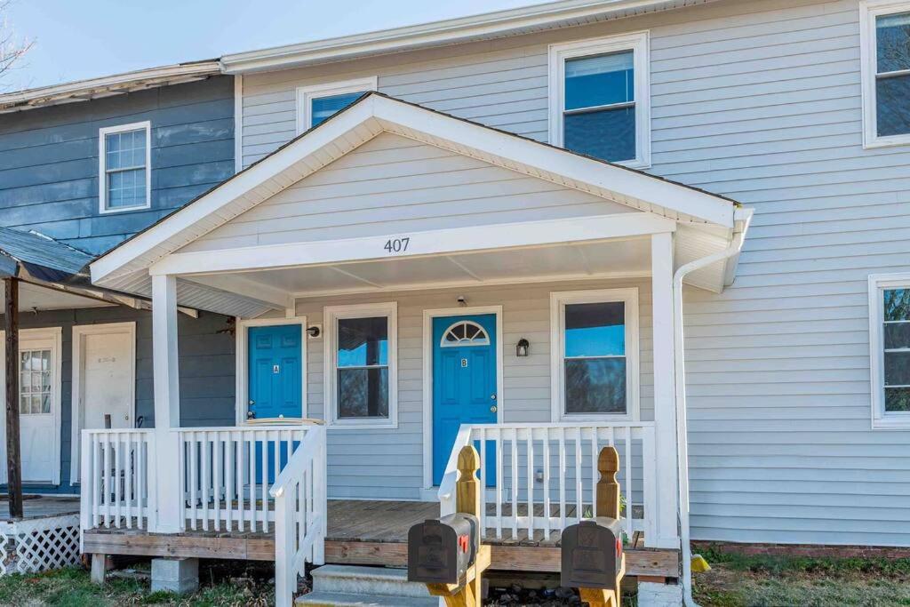 Refreshing 2-Bedroom Home in Central Hopewell - Housity