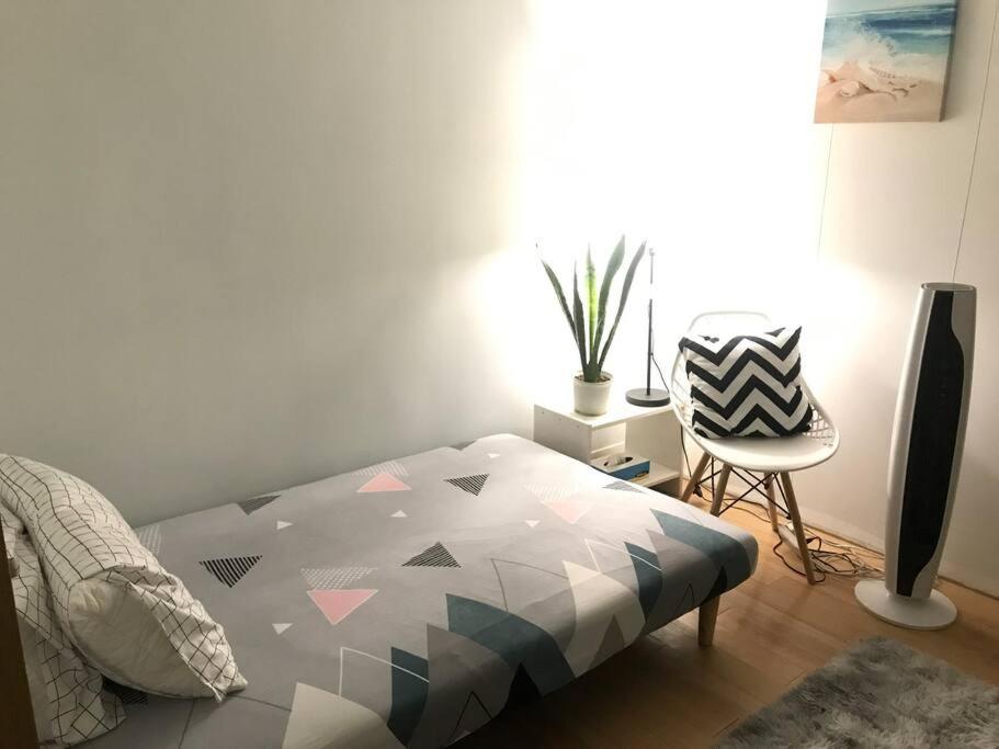 Victory Homestay , mins walk to malls - Housity
