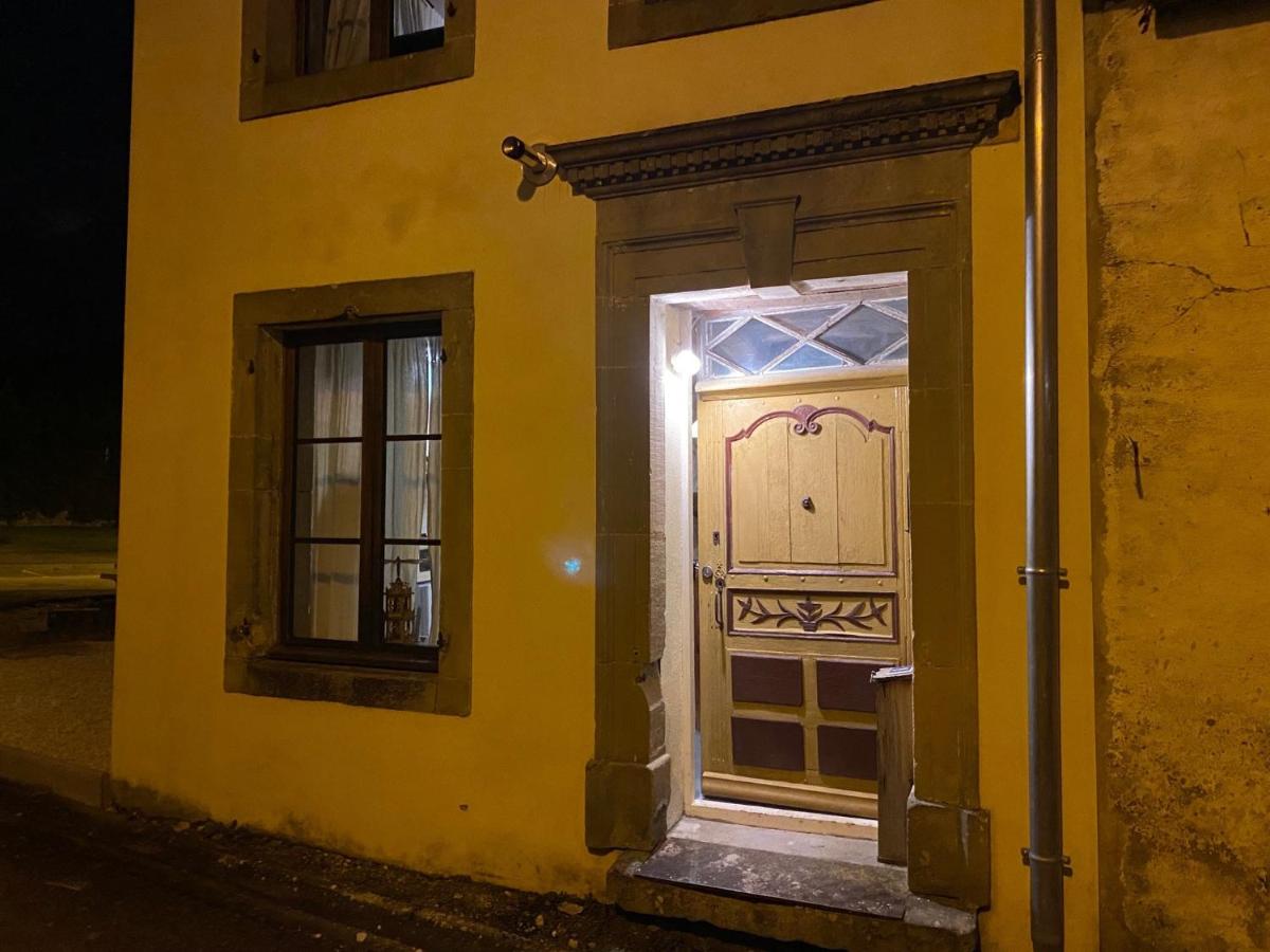 Petit Chateau Melay - Housity