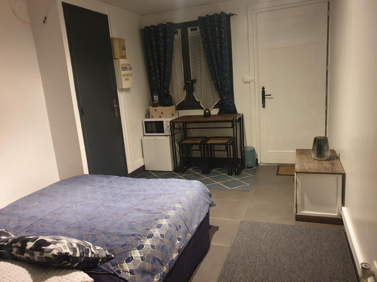 Room in Guest room - Quiet independent room - Housity