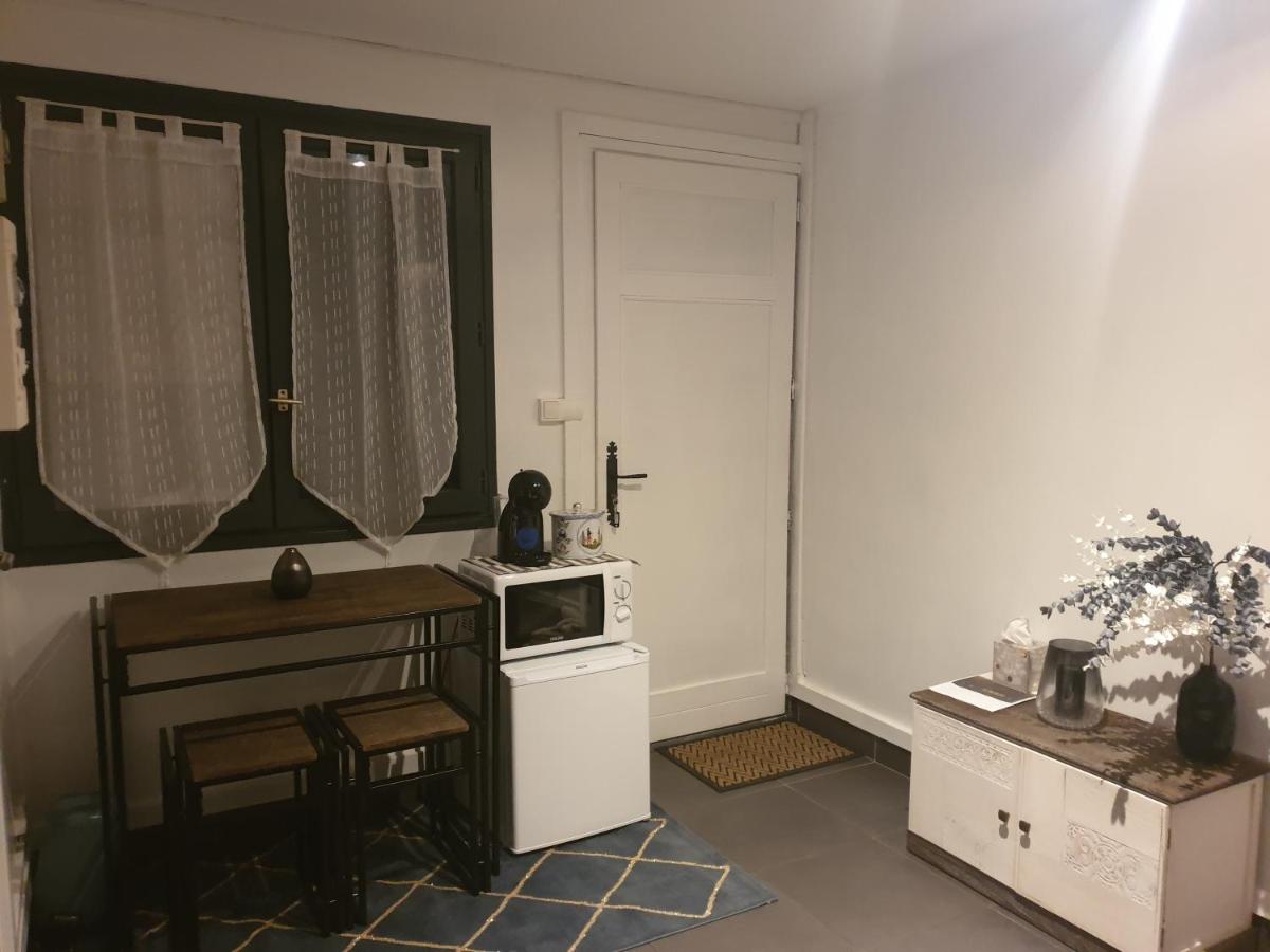 Room in Guest room - Quiet independent room - Housity