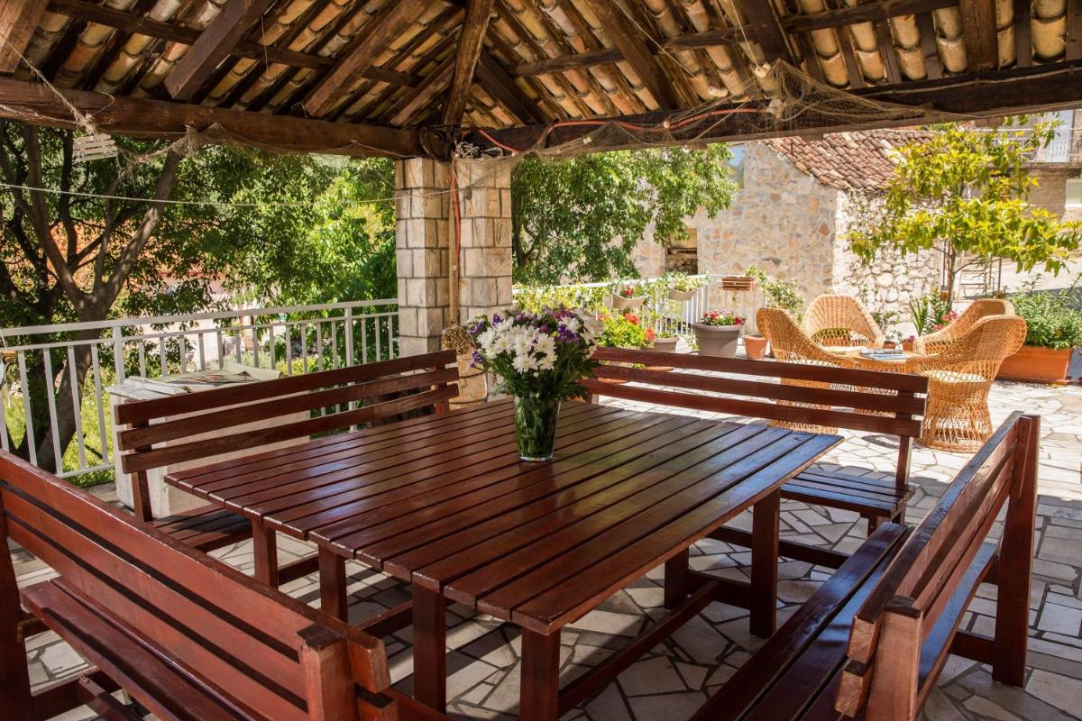 Guest House J&J - Housity