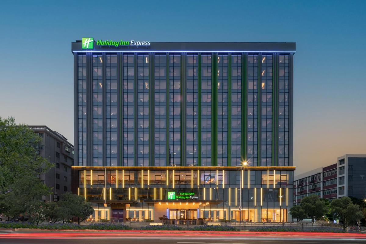 Holiday Inn Express Shenzhen Longhua, an IHG Hotel - Hizvo