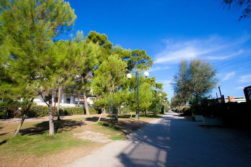 Homiday - Appartamenti Pinetina - Housity