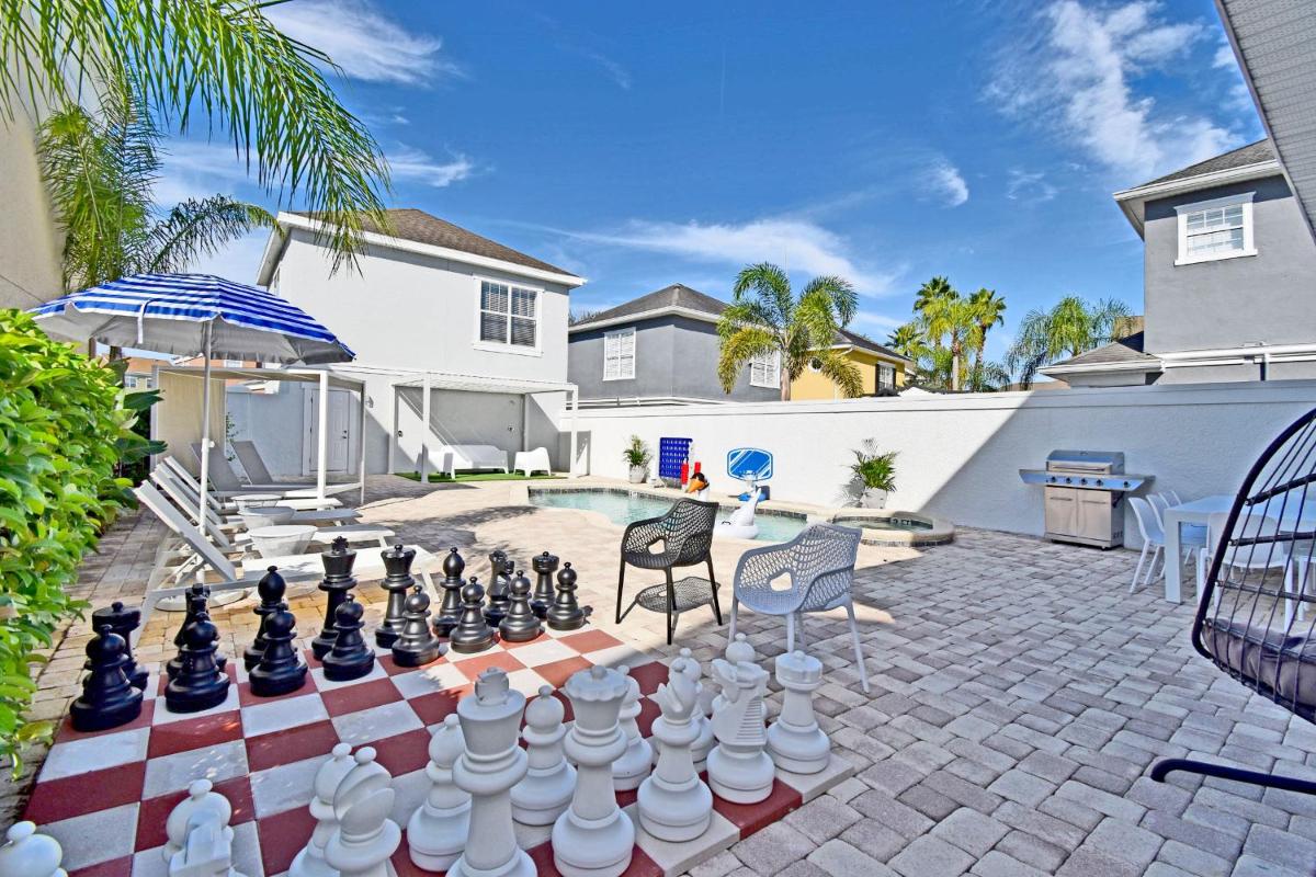 Style & Luxury: Pool, Spa, Cinema, Views, Arcades - Housity