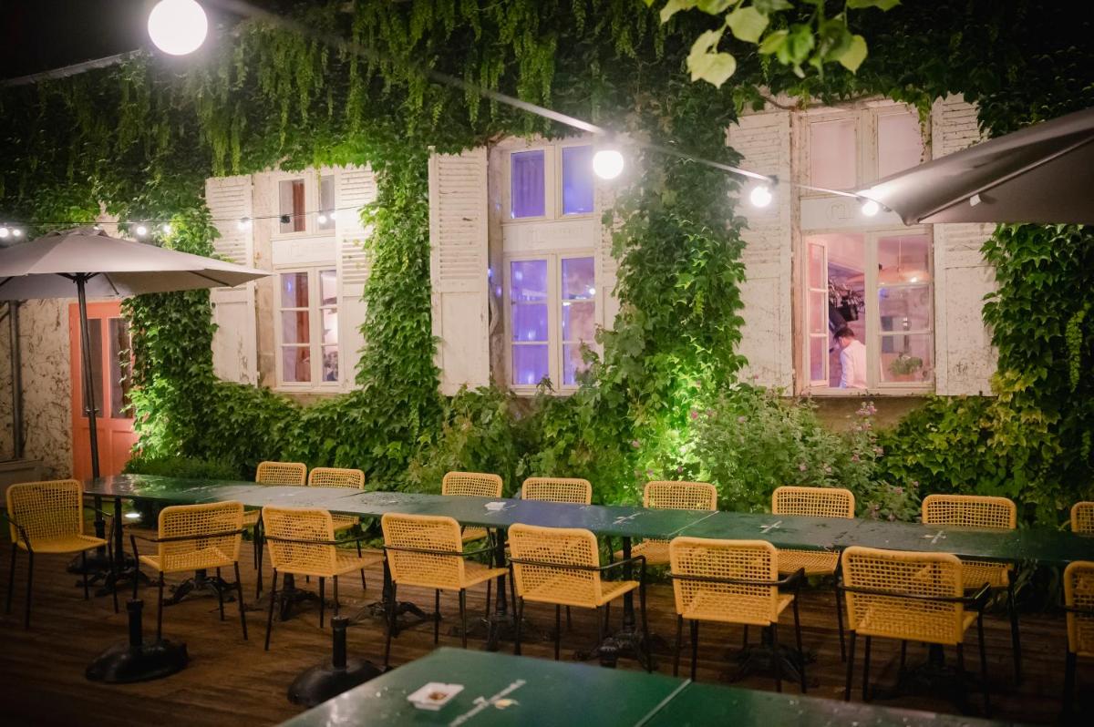 Photo de la galerie de l'établissement Logis Hostellerie des Clos et restaurant Bistrot des grands crus, à Chablis