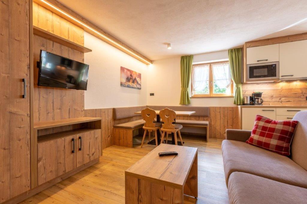 Apartment Edelweiss - Housity