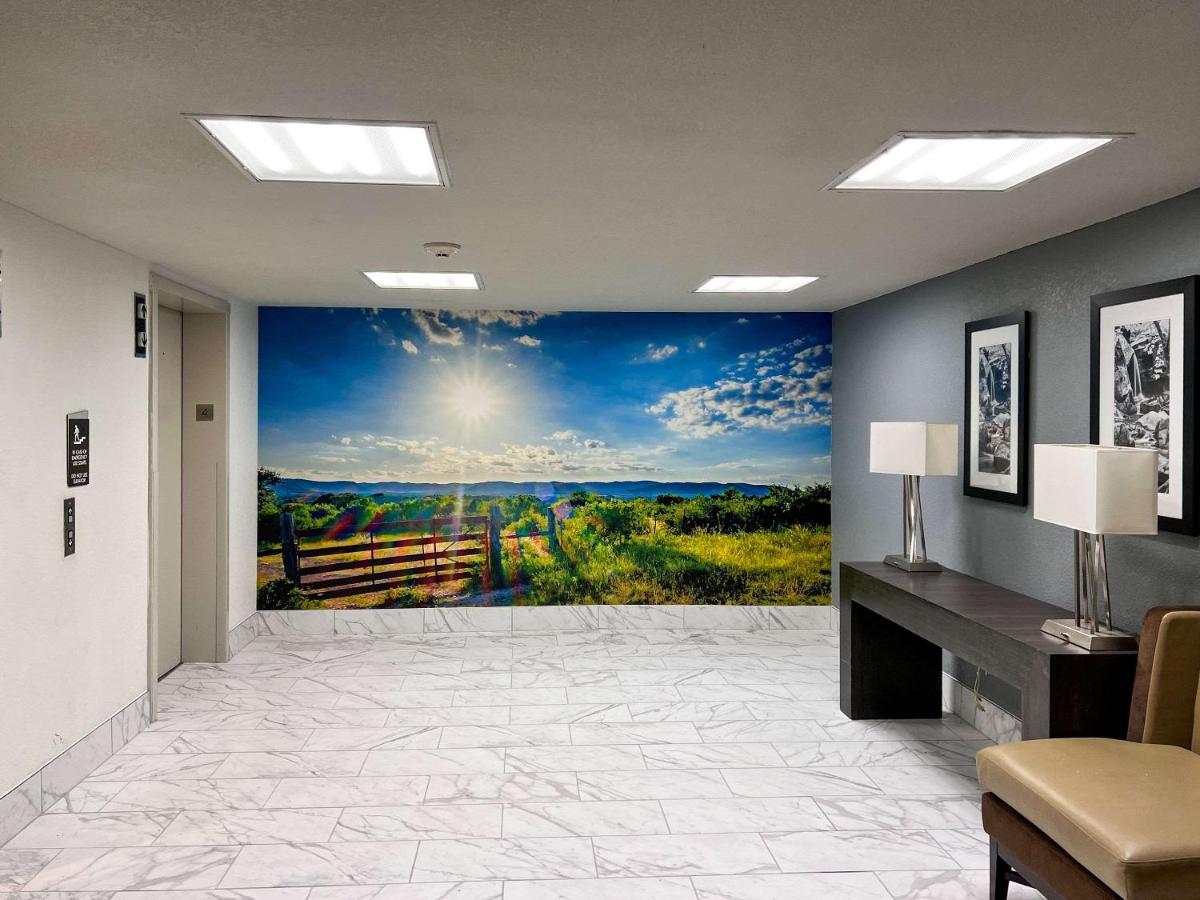 Clarion Pointe near Medical Center - Housity