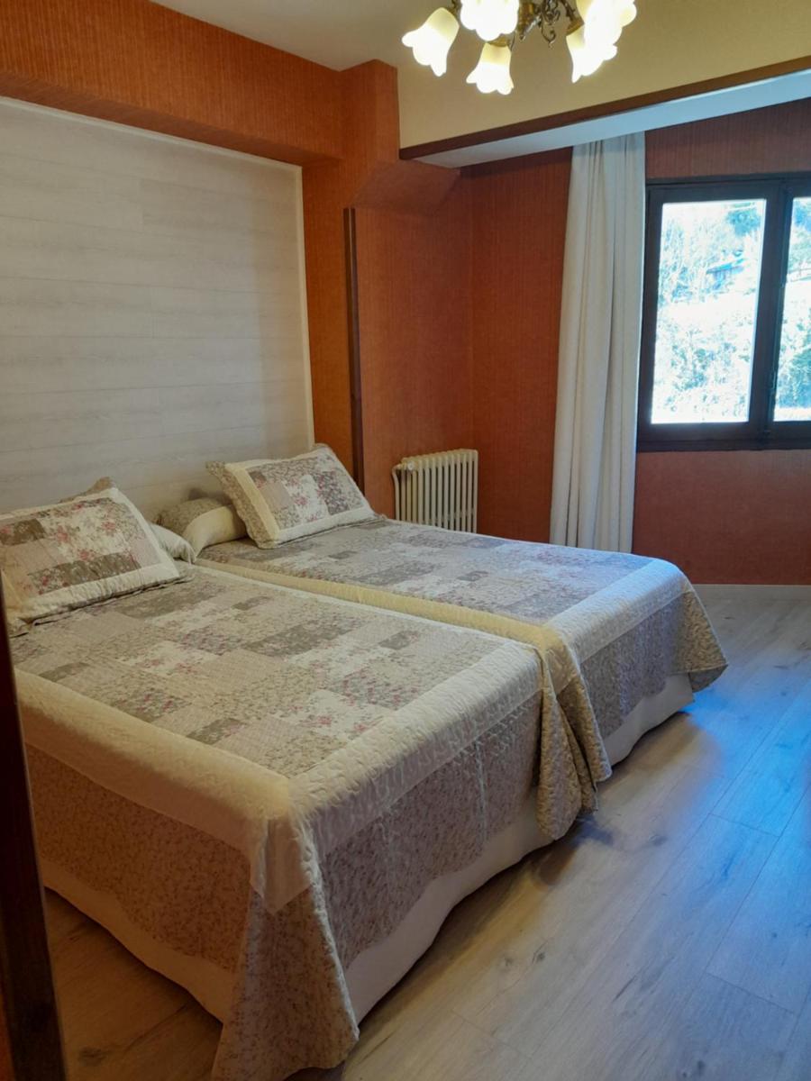 Hotel Giral - Housity