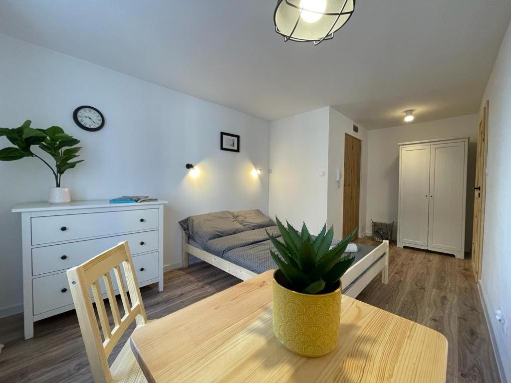 Niron Apartament Ludowa - Housity