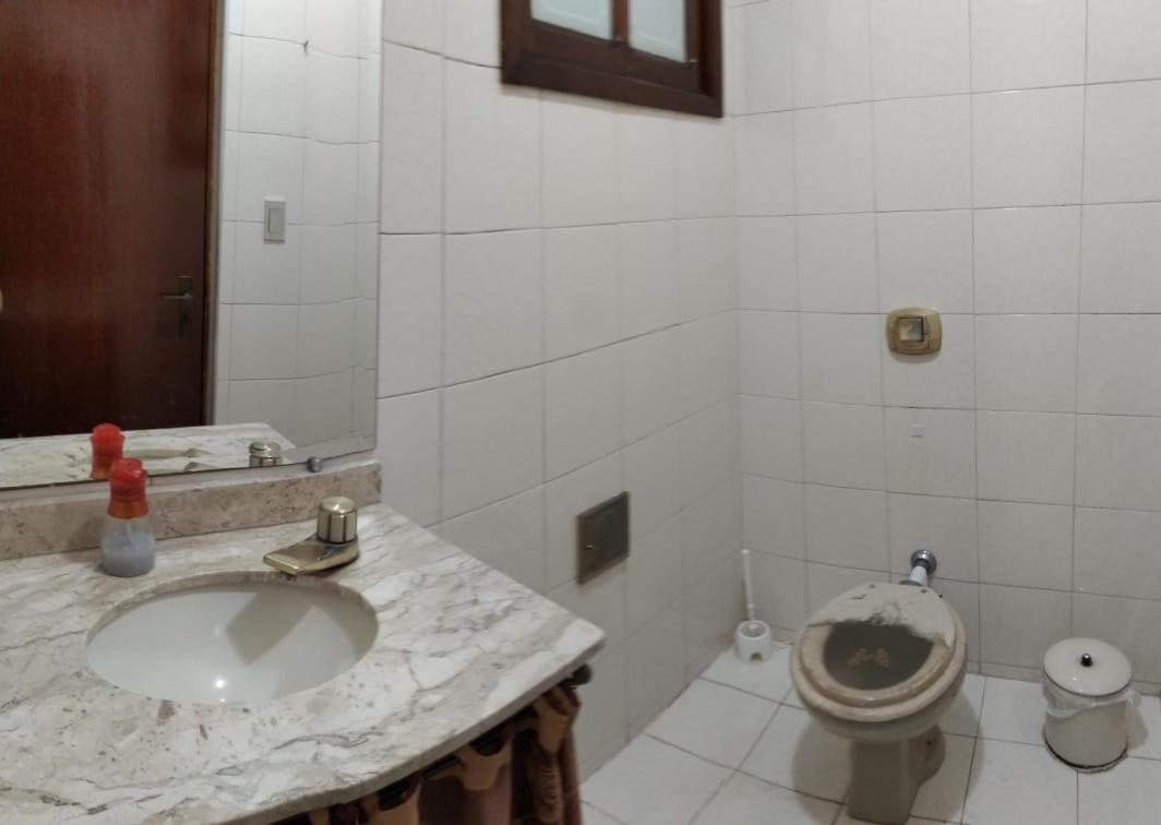 Casa residencial no centro de Guaratinguetá - Housity