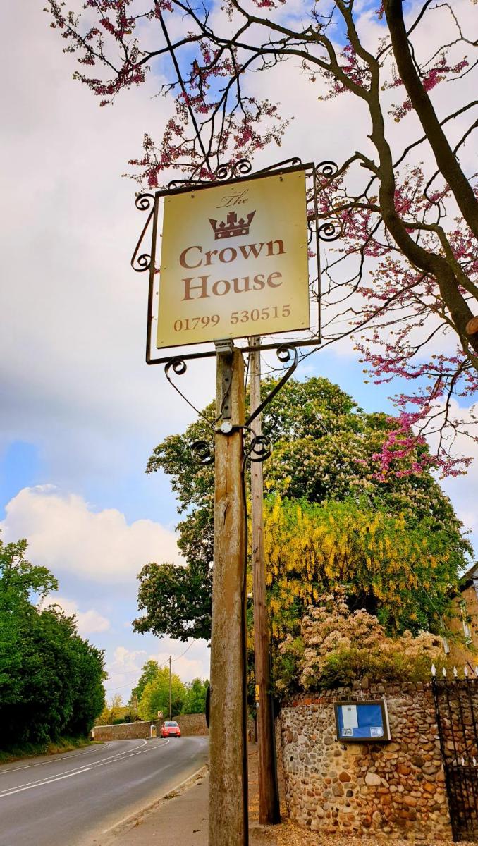 The Crown House Inn - Housity
